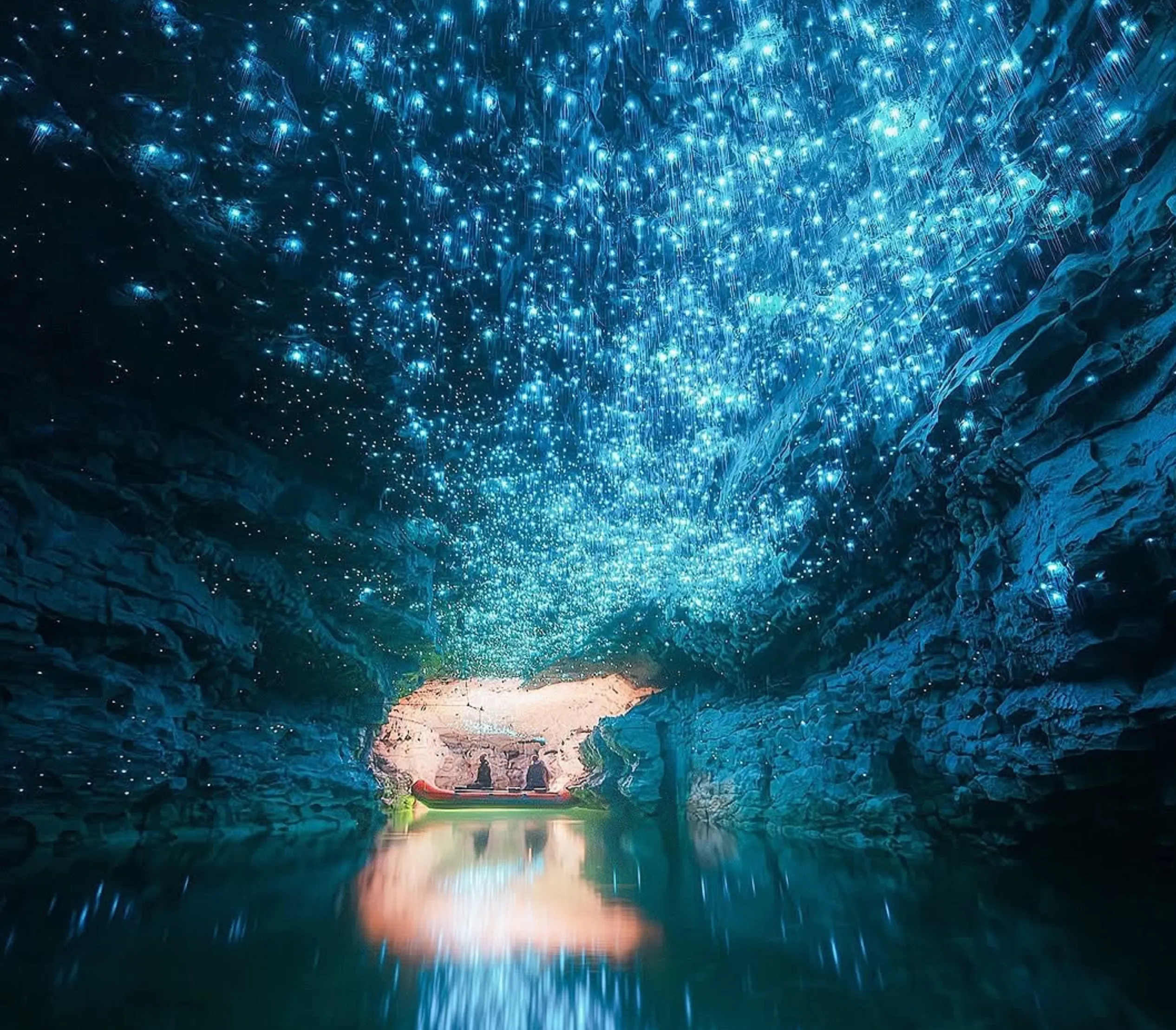 glow worm caves Queensland